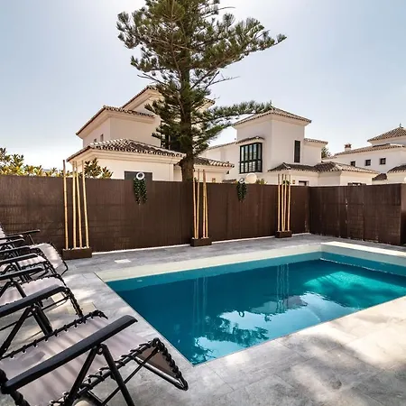 The Jungle - 4bdr Private Pool/jacuzzi/bbq Villa Benalmádena