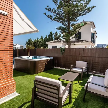 The Jungle - 4bdr Private Pool/jacuzzi/bbq